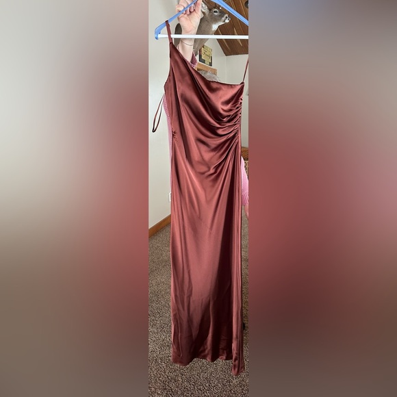 Revelry Jade Satin Dress Cinnamon Rose - Picture 3 of 3